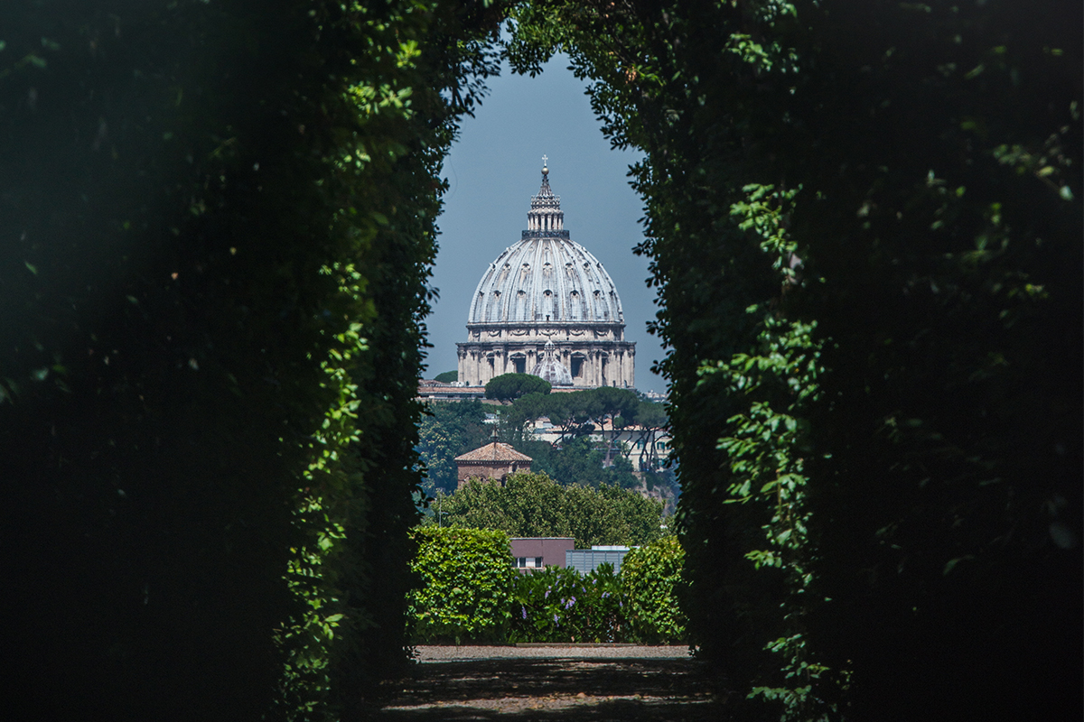 Through the key hole it is possible to see St. Peter's Dome